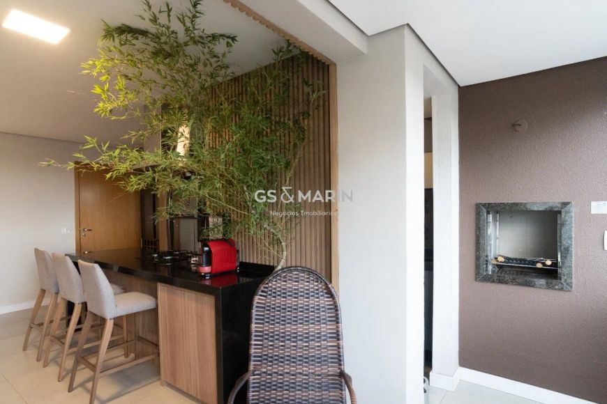 Venda de Apartamento em Londrina-PR, bairro Gleba Palhano