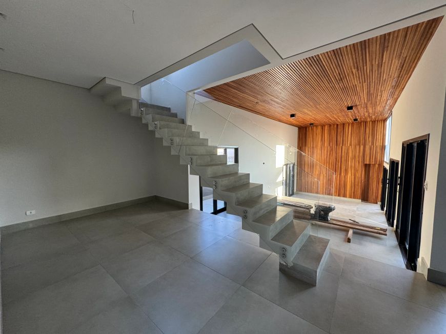 Casa de condomínio c/ 3 suítes