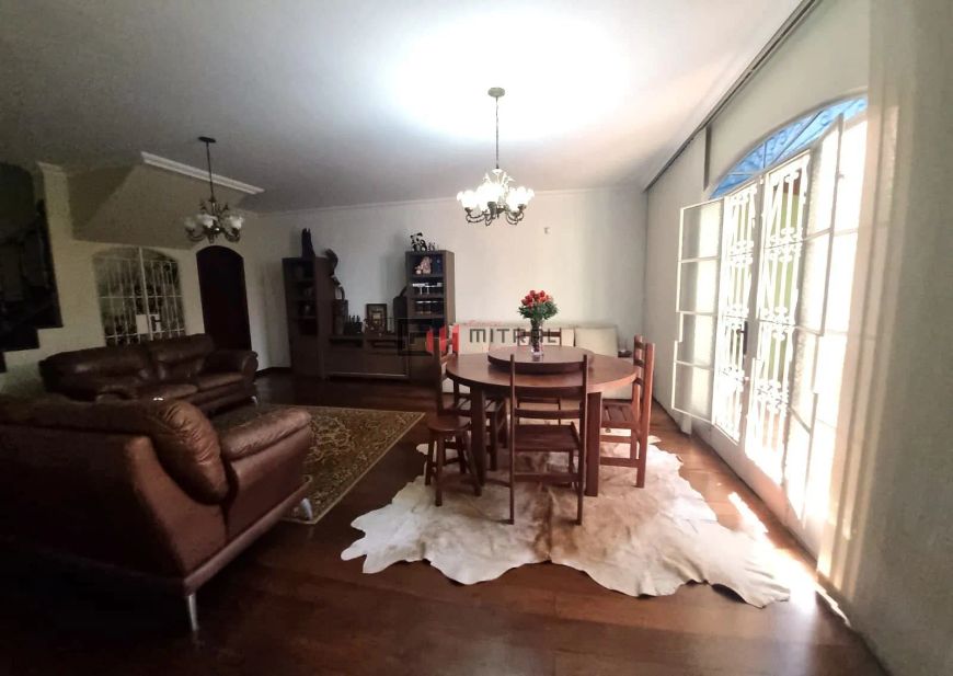 VENDA/PERMUTA- Sobrado comercial/residencial -R$. 1.200.000,00 - 03 quartos (01 suíte), região Pre