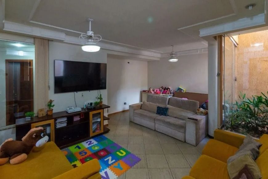 Sobrado Residencial à venda, Mediterrâneo, Londrina - SO0602.