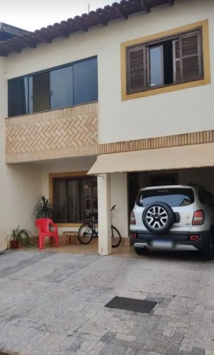 Sobrado com 3 dormitórios à venda, 113 m² por R$ 930.000,00 - Residencial Santa Clara - Londrina/PR