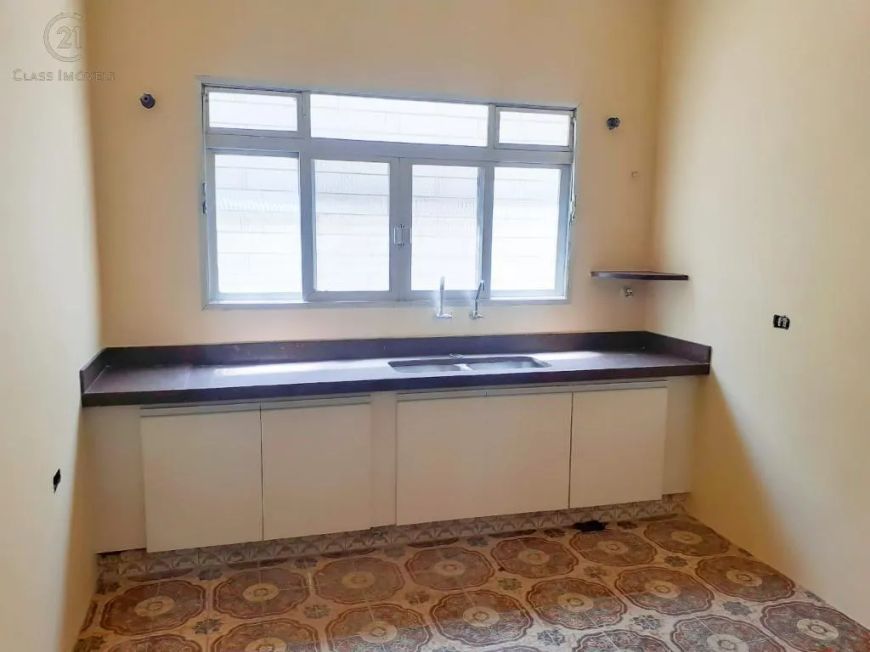 Casa à venda em Londrina, Jardim Shangri-la A, com 2 quartos, com 300 m²
