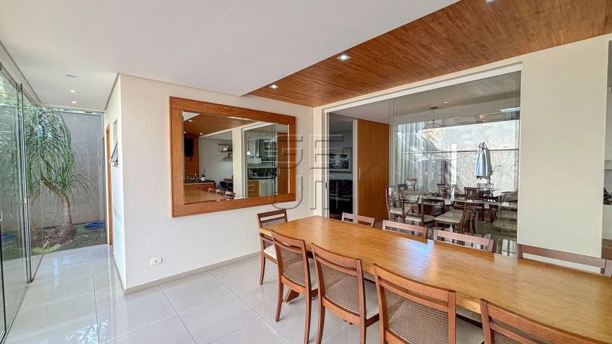 Casa à venda 4 Quartos, 3 Suites, 4 Vagas, 312M², Esperança, Londrina - PR | Cond. Royal Forest