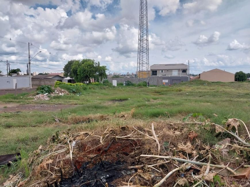 Terreno Comercial 3000 m² por R$ 3.900.000,00 - Av. Lucilio de Held/ Londrina-Pr