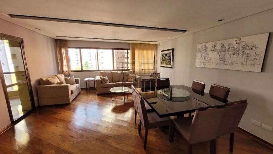 Apartamento com 4 dormitórios à venda, 202 m² por R$ 1.100.000 Ed. Emilio Lamasion - Centro - Londr