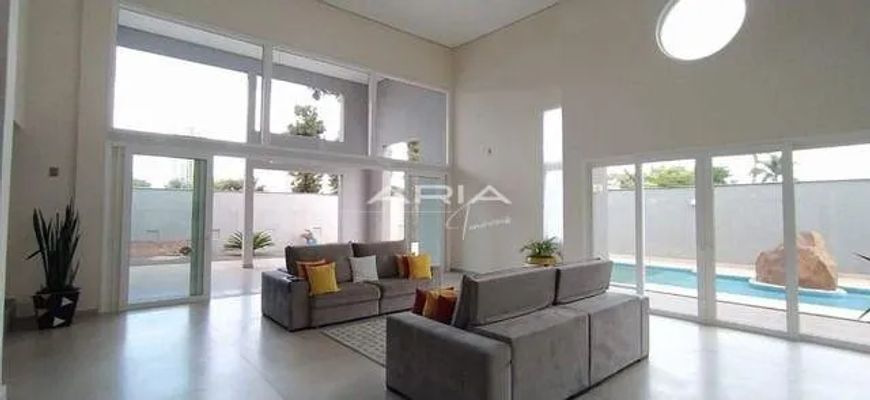 Casa Sobrado para VENDA em rua - Mediterrâneo - Londrina PR