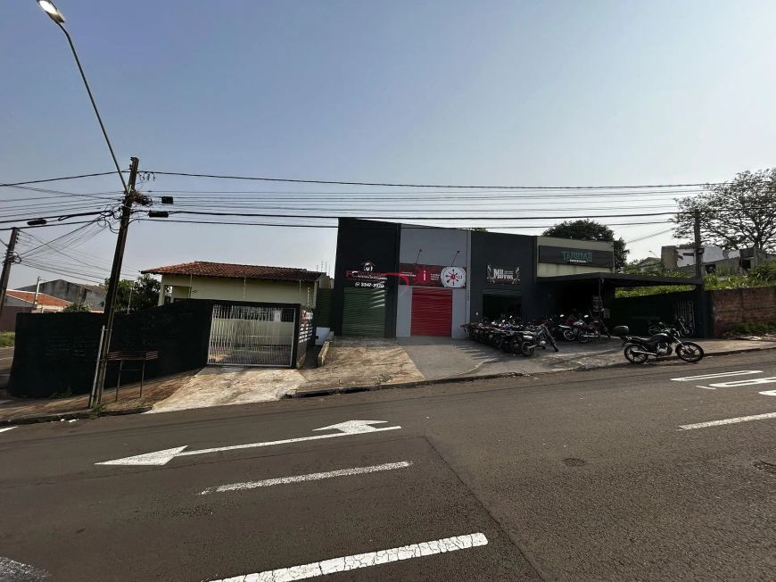 Imóvel comercial à venda com 300m² útil - Colúmbia, Londrina, PR