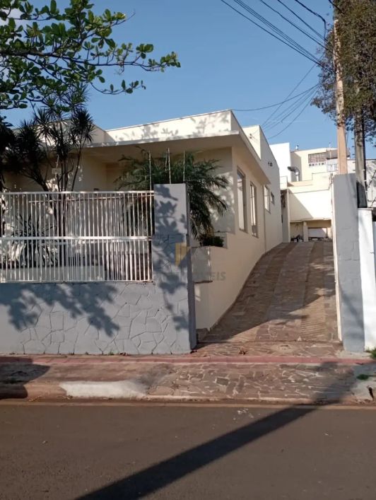 CASA A VENDA JD AEROPORTO