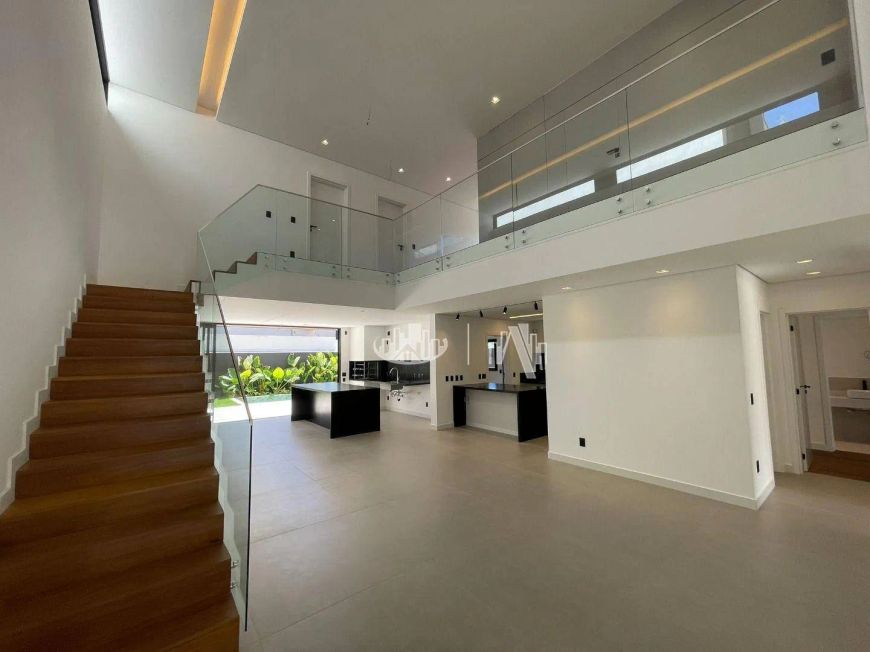 Casa com 5 quartos à venda, 302 m² por R$ 3.190.000 - Condomínio Royal Forest - Zona Sul de Londrina