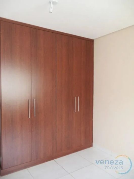 Casa Residencial com 3 quartos à venda por R$ 800000.00, 170.00 m2 - COLISEU - LONDRINA/PR
