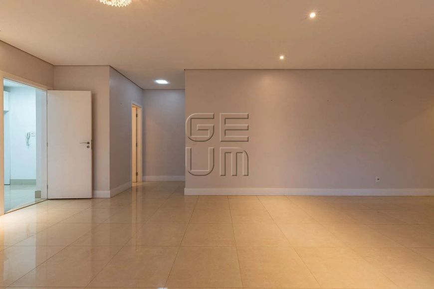 Apartamento com 3 dormitórios à venda, 220 m² por R$ 2.140.000,00 - Gleba Fazenda Palhano - Londrin