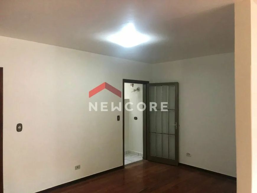 Casa em Rua Guadalajara - Santa Rosa - Londrina/PR