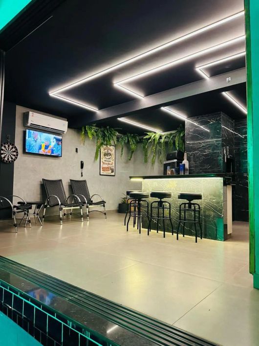 Triplex Recém Reformado no Edifício Ville D'Ampezzo, à Venda, Piscina Privativa, 300 m² por R$ 1.250