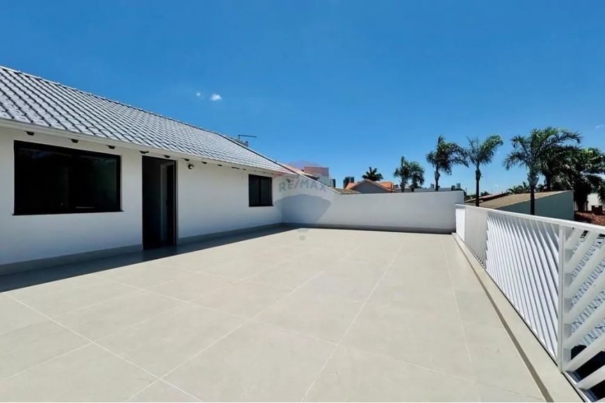 Oportunidade unica. Casa com 465m² reformada, area nobre. Jd. Mediterrâneo.
