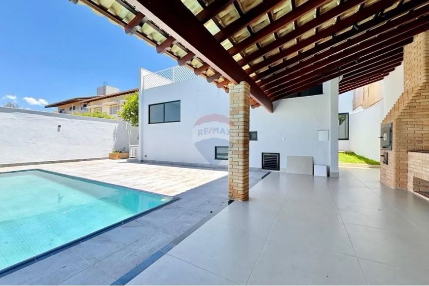 Oportunidade unica. Casa com 465m² reformada, area nobre. Jd. Mediterrâneo.