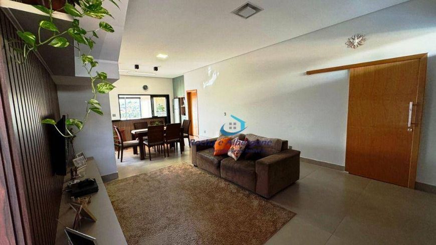 Casa Sobrado com 05 Quartos no Condomínio Parque Taua, Londrina PR.