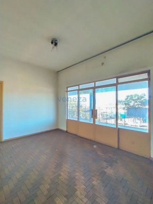 Prédio Comercial à venda por R$ 2300000.00, 350.00 m2 - CASONI - LONDRINA/PR