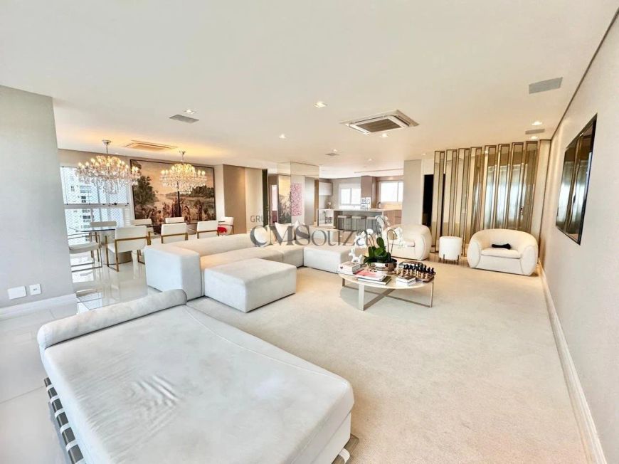 Apartamento 3 suítes à Venda - 235 m² - 3 vagas