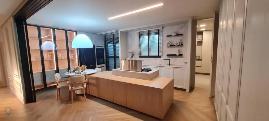 Apartamento à venda com 298 m² por R$3.080.000,00