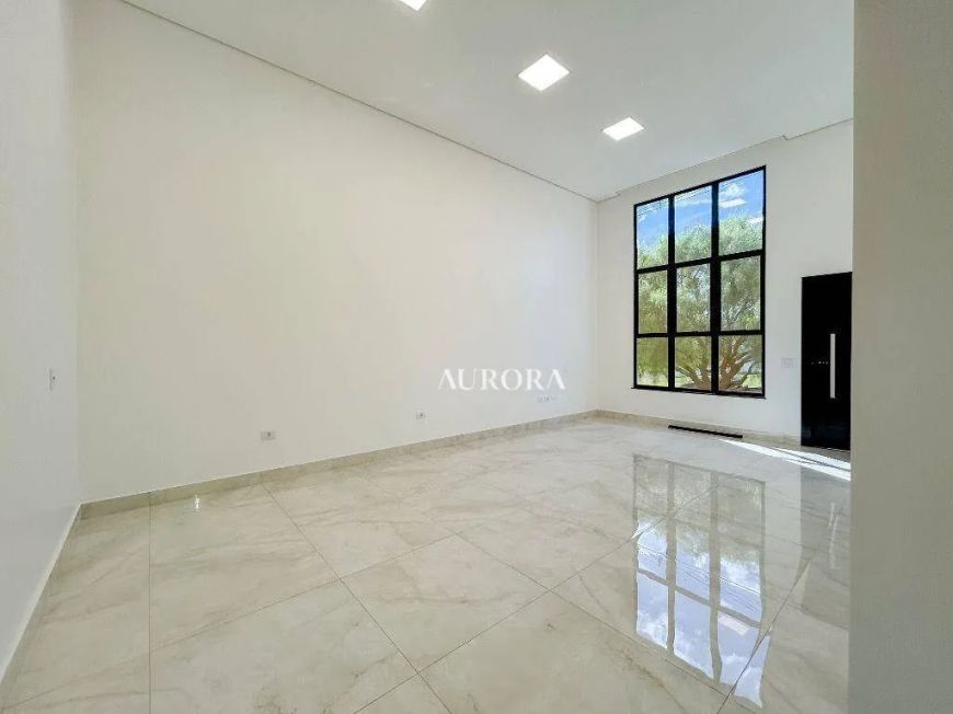 Linda casa térrea à venda - com 147m² de área útil, sendo 3 suítes - 1 master, Condomínio Parque Tau