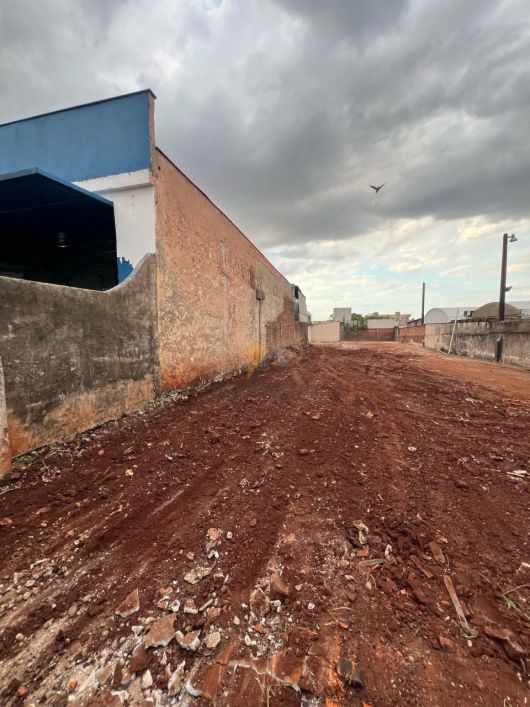 Terreno comercial ZC3 próximo a rua Guaporé.