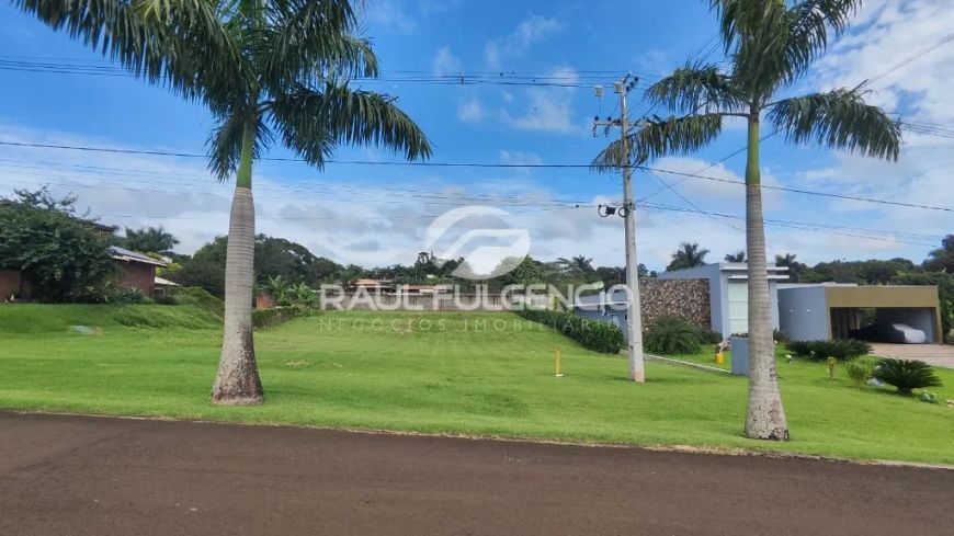 Terreno a venda no Terras de Canaã, 1300M2