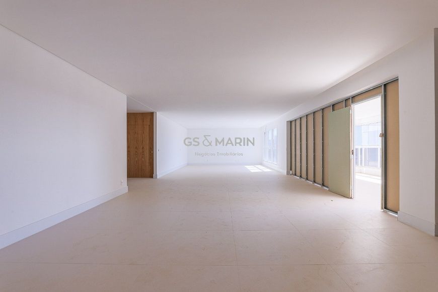 Apartamento no Ed. La Torre disponível para venda