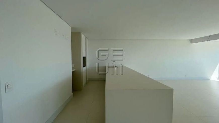 LaTorre - 333m² de área útil - 4 Vagas
