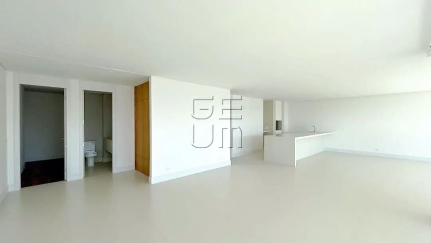 LaTorre - 333m² de área útil - 4 Vagas
