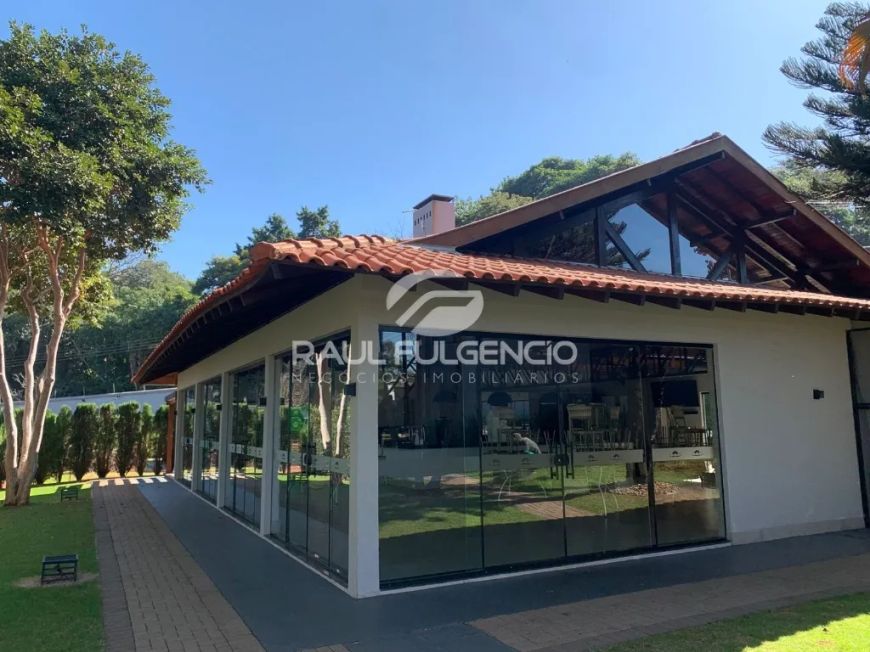 Oportunidade única: terreno em condomínio à venda no Conjunto Residencial Vale do Arvoredo em Londri