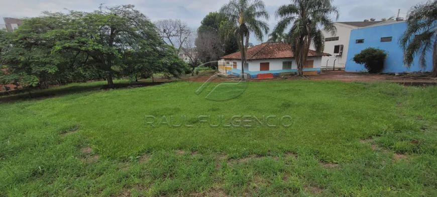 Terreno a venda próximo a Av Arthur Thomas.