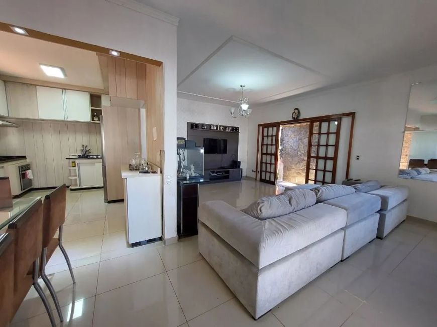 Casa com 3 dormitórios à venda, 171 m² por R$ 620.000,00 - Gayon - Londrina/PR