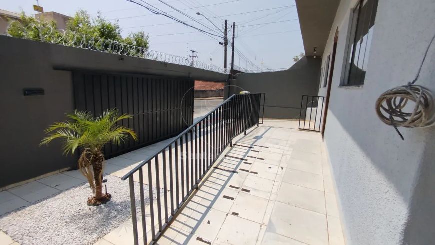 Casa residencial com 174m² à venda em Londrina