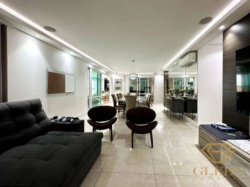 Le Blanc apartamento 3 suítes alto padrão para venda em Londrina Gleba Palhano: Elevador privativo
