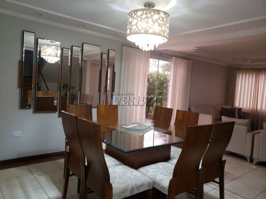 Casa em Condomínio Fechado à Venda no Jardim Aragarça - Rua Vida Bela