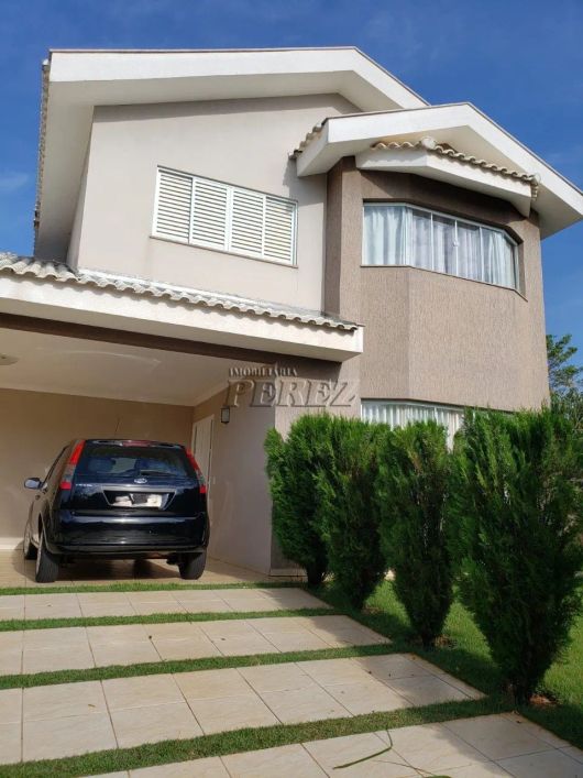 Casa em Condomínio Fechado à Venda no Jardim Aragarça - Rua Vida Bela