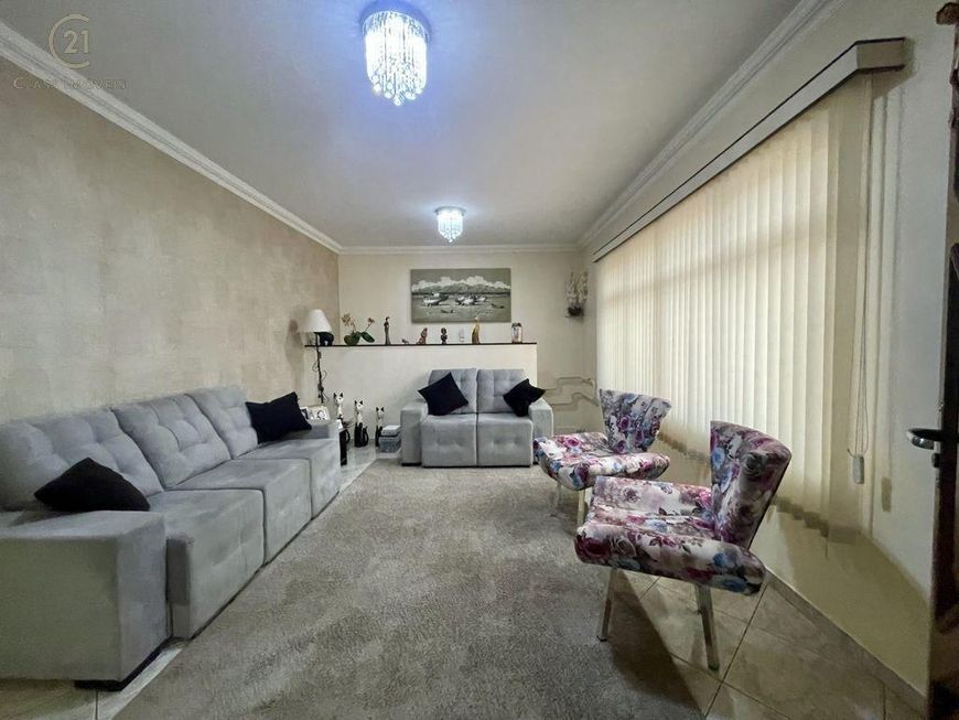Casa à venda em Londrina, Alpes, com 3 quartos, com 272.66 m²