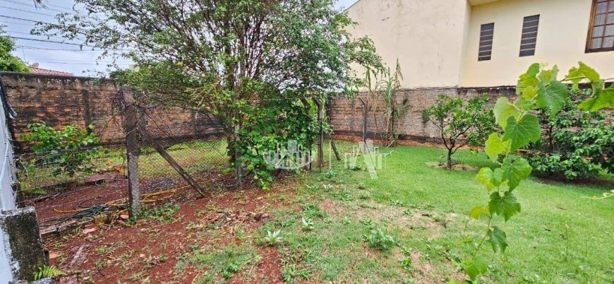 Terreno à venda, 360 m² por R$ 350.000 - Vitória Régia - Zona Leste de Londrina/PR
