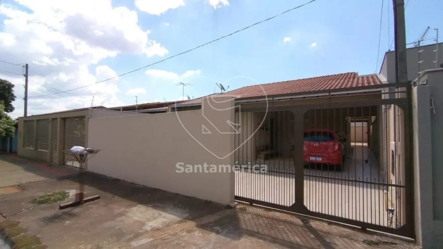 Casa Residencial na Região Oeste Contendo 3 Dormitórios Sendo 1 Suíte, Sala de Estar e Jantar