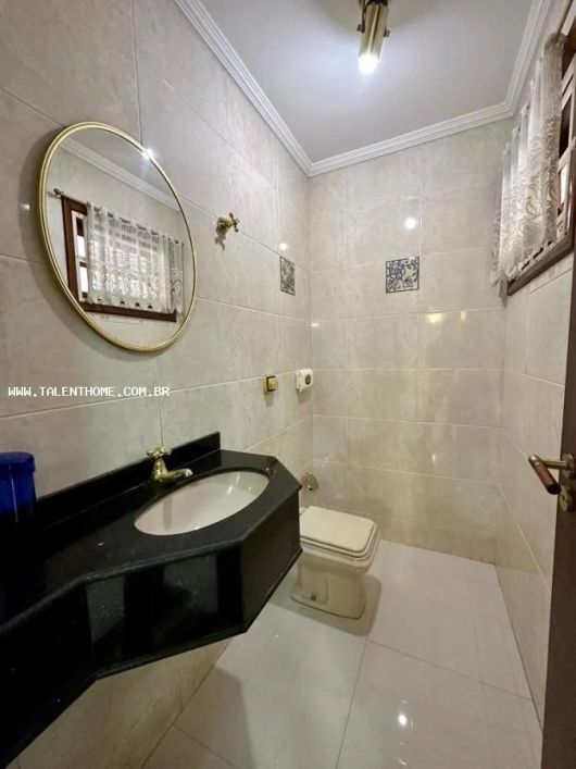 Casa para Venda em Londrina, Caravelle, 3 dormitórios, 1 suíte, 4 banheiros, 4 vagas