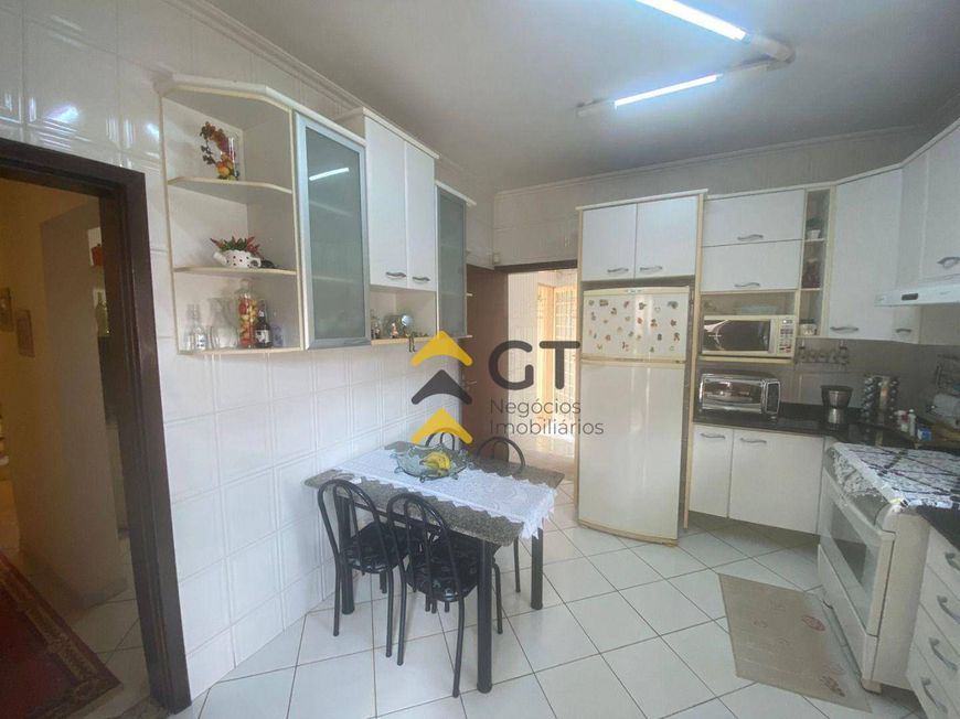 Sobrado à venda, 370 m² por R$ 1.150.000,00 - Araxá - Londrina/PR