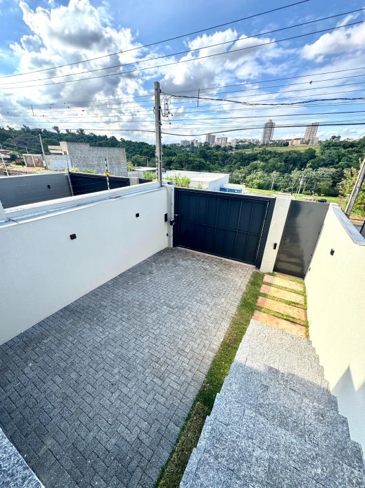 Casa para venda com 140 metros quadrados com 3 quartos em Portal de Versalhes 1 - Londrina - Paraná