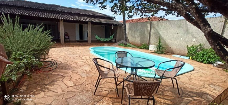 Casa à venda, 200 m² por R$ 700.000,00 - San Conrado - Londrina/PR
