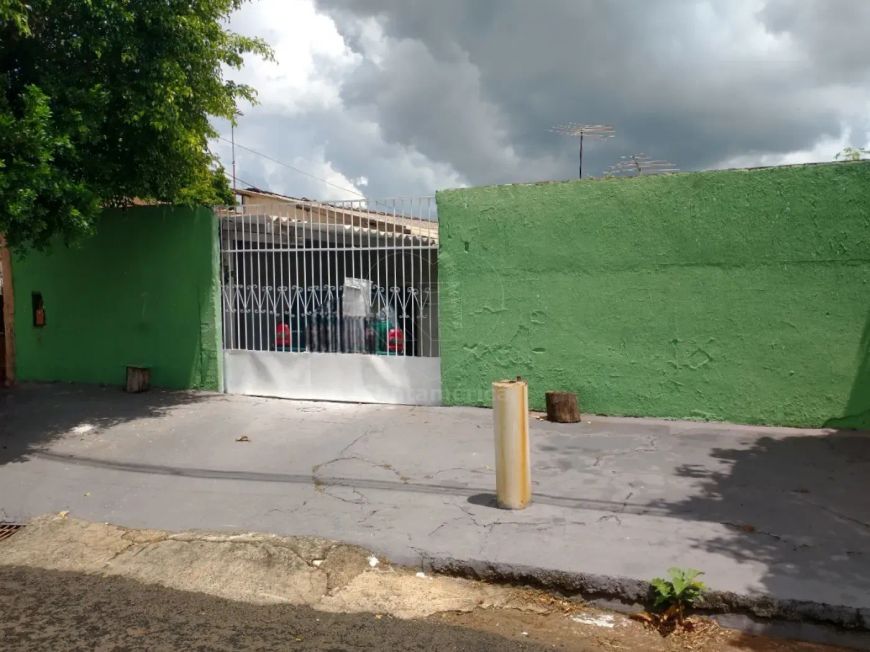 Casa à Venda Próxima à Avenida Winston Churchill - Oportunidade Imperdível!