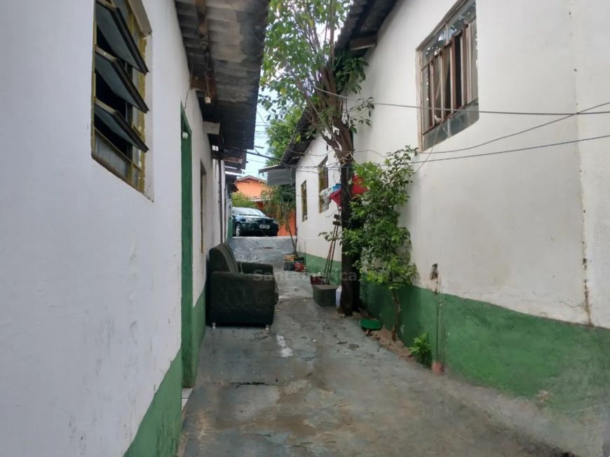 Casa à Venda Próxima à Avenida Winston Churchill - Oportunidade Imperdível!