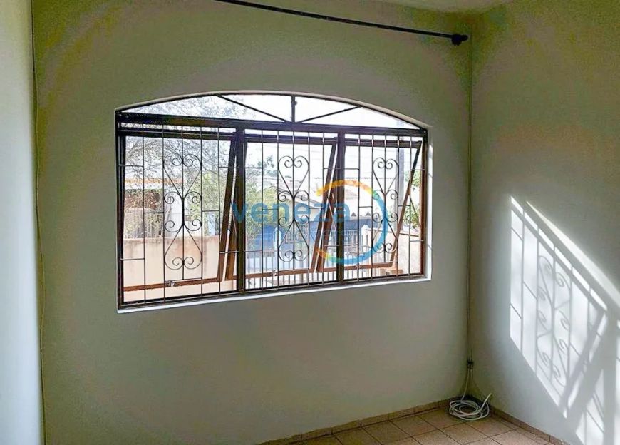 Casa Residencial com 2 quartos à venda por R$ 225000.00, 101.72 m2 - PARIGOT DE SOUZA - LONDRINA/PR