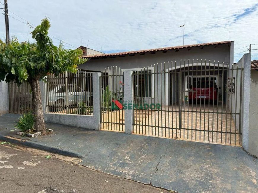 São 3 CASAS INDEPENDENTES dormitórios à venda, 252 m² por R$ 610.000 - Interlagos - Londrina/PR