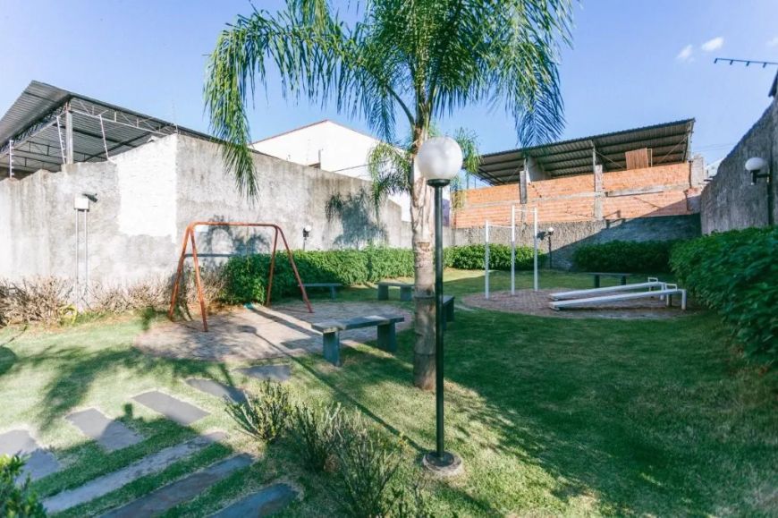Apartamento com 2 dormitórios à venda, 56 m² por R$ 185000,00 - Vila Filipin - Londrina/PR