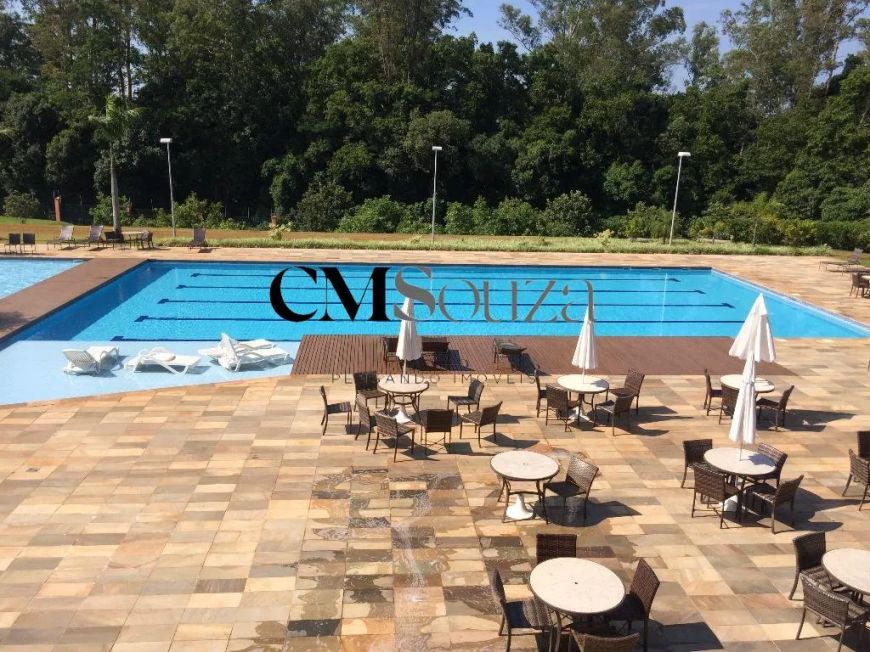 Terreno à Venda Alphaville 2 com 373m²
