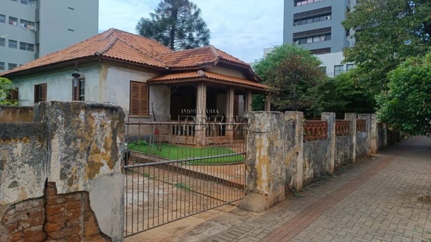 Terreno a venda na Av. Senador Souza Naves, Centro de londrina
